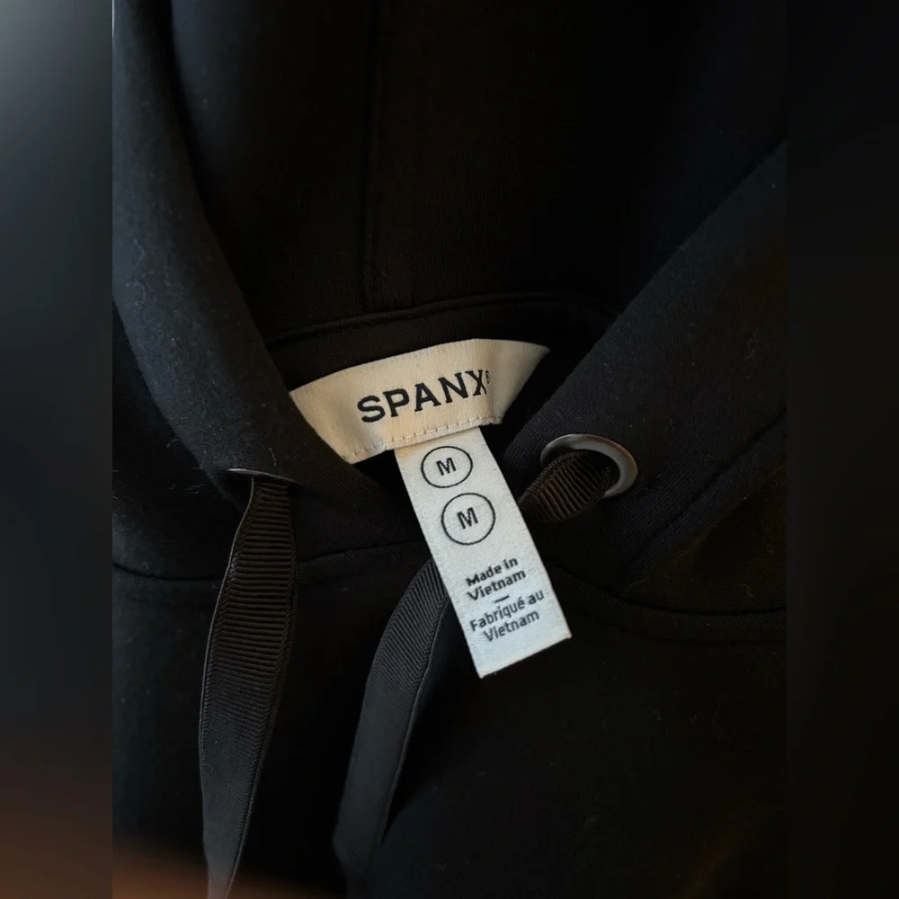 SPANX AirEssentials Crop Hoodie Size Medium Like New - Picture 7 of 9